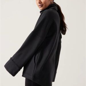 Athleta Cozy Karma Funnel Neck  Sweatshirt in Black (M)